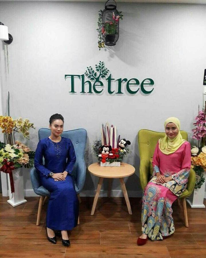 The Tree Hotel Muar Exterior photo